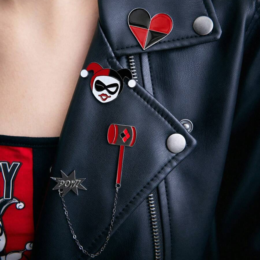 Harley Quinn Brooch Set